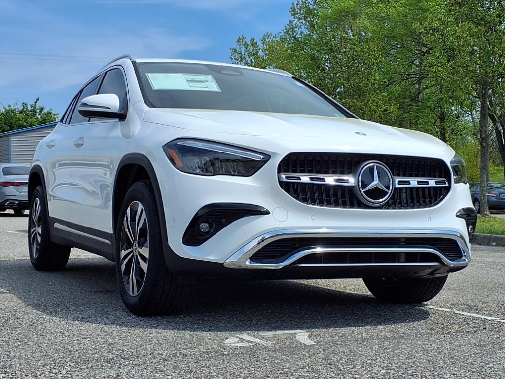 2025 Mercedes Benz GLA 250 photo 2
