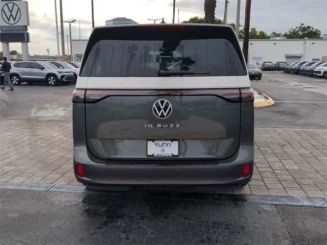 2025 Volkswagen ID. Buzz Pro Plus photo 5