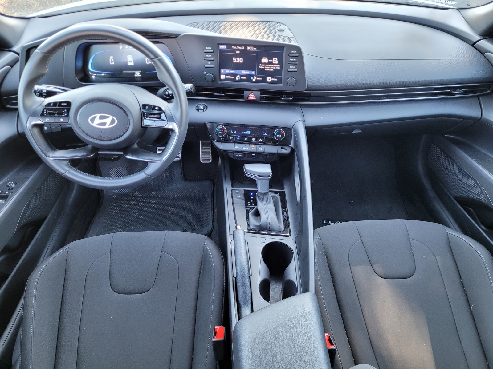 2025 Hyundai Elantra SEL Sport photo 10