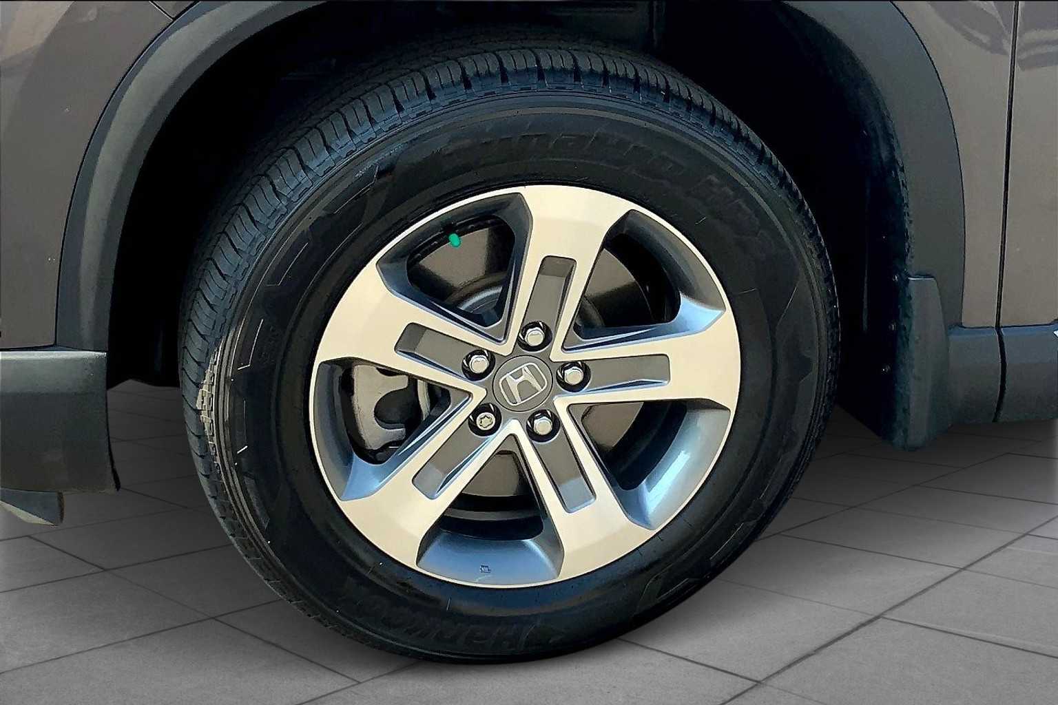 2025 Honda Pilot EX-L photo 7