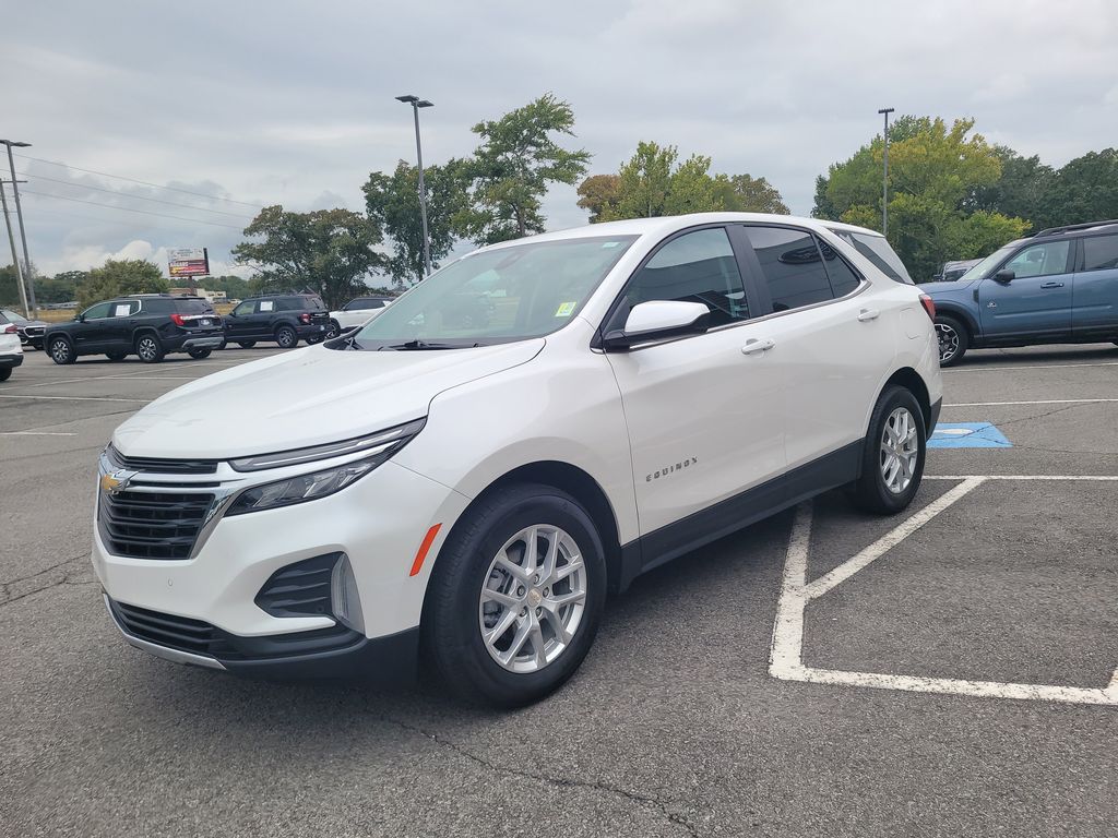 2024 Chevrolet Equinox LT photo 7
