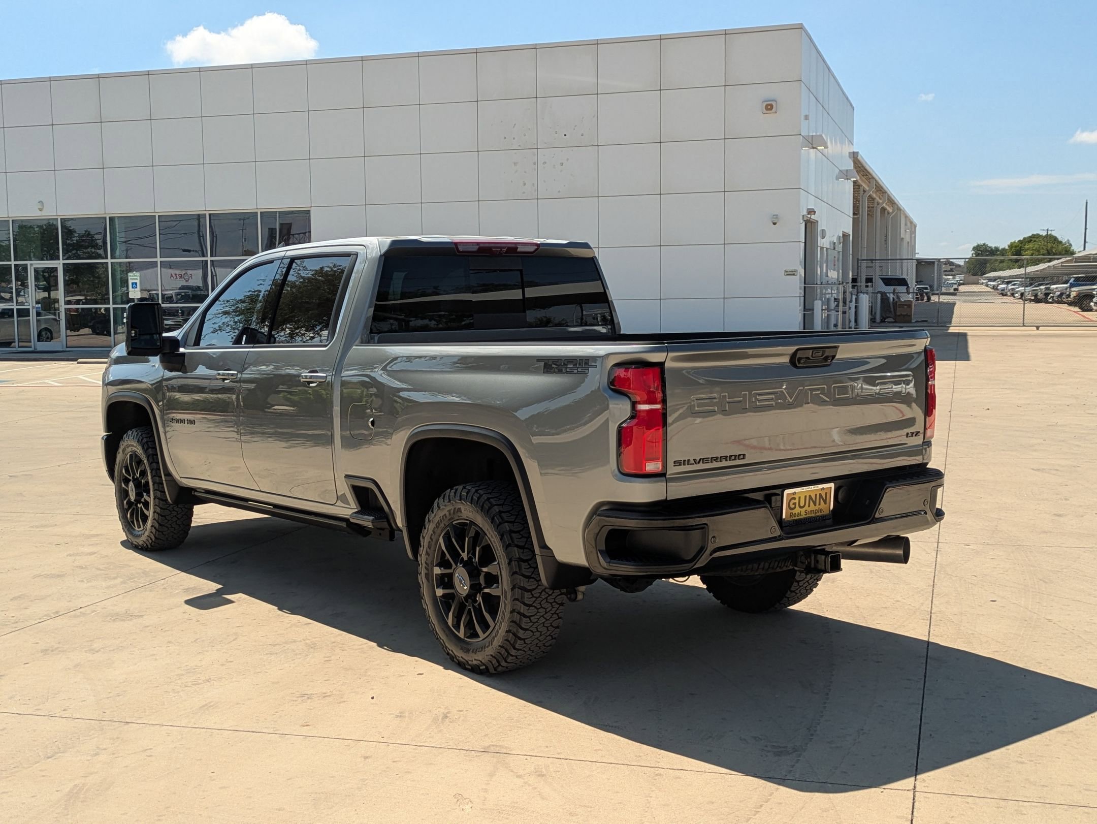 2025 Chevrolet Silverado 2500HD LTZ photo 5