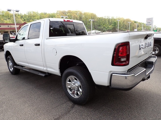 2025 Ram 2500 Tradesman photo 3