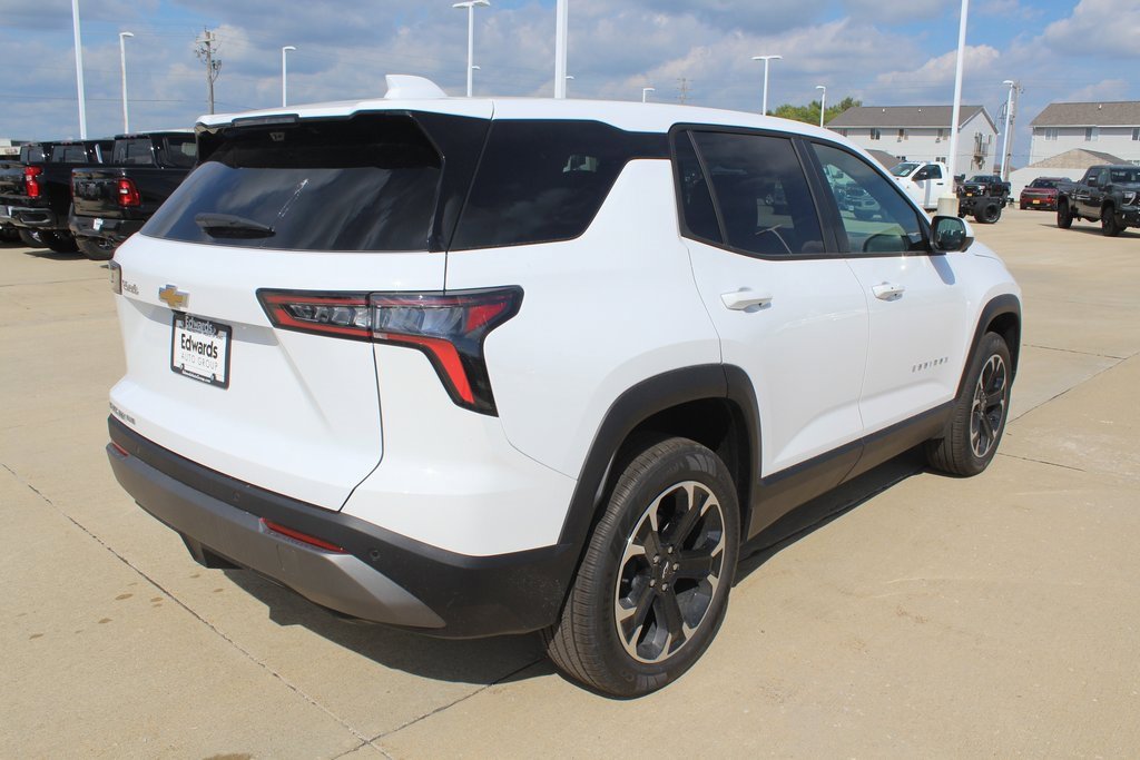 2026 Chevrolet Equinox LT photo 3