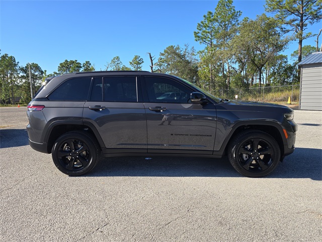 2025 Jeep Grand Cherokee Altitude X photo 4