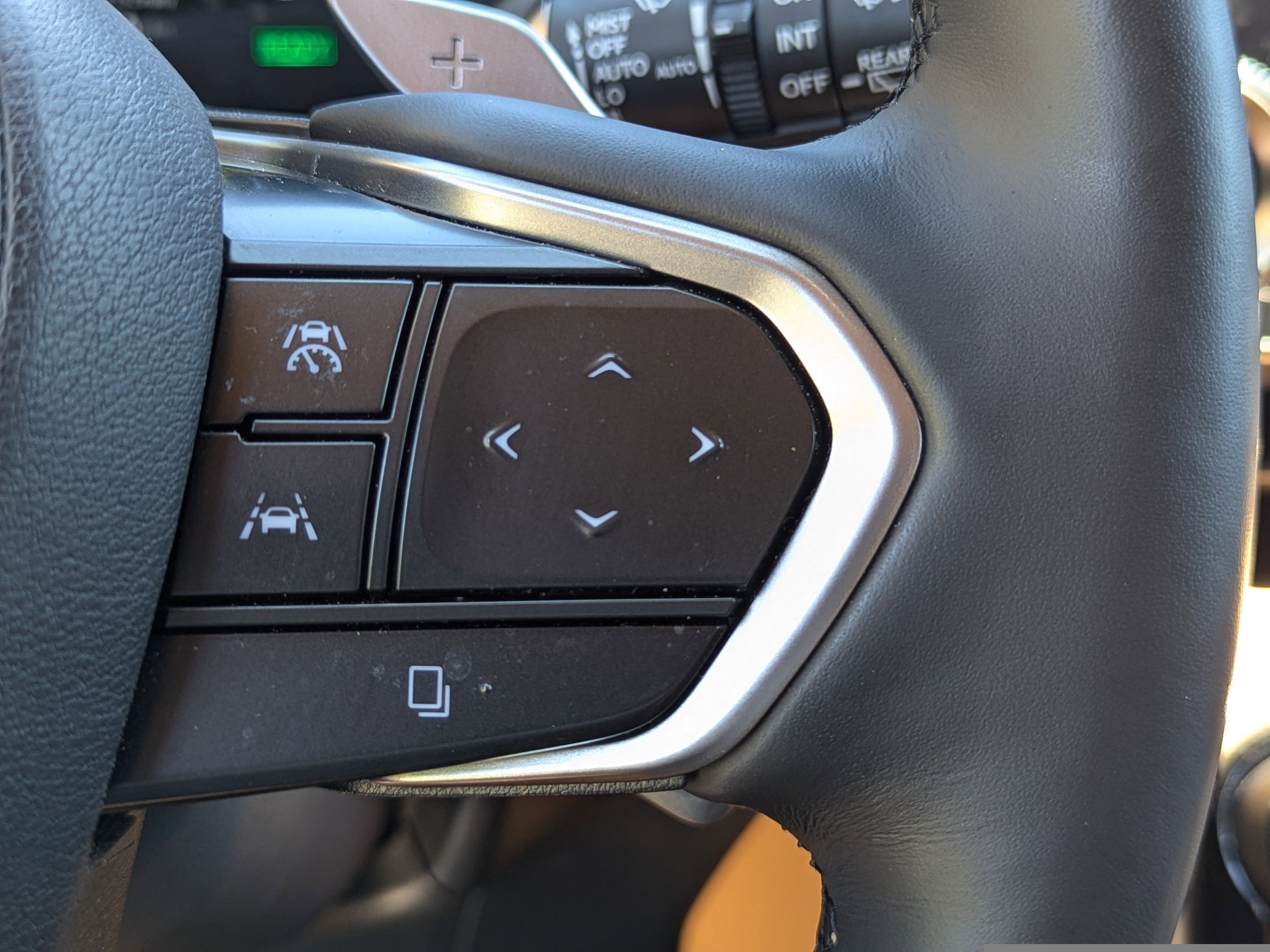 2025 Lexus NX 350h Luxury photo 32