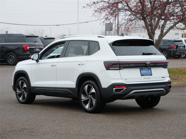 2025 Volkswagen Taos photo 4
