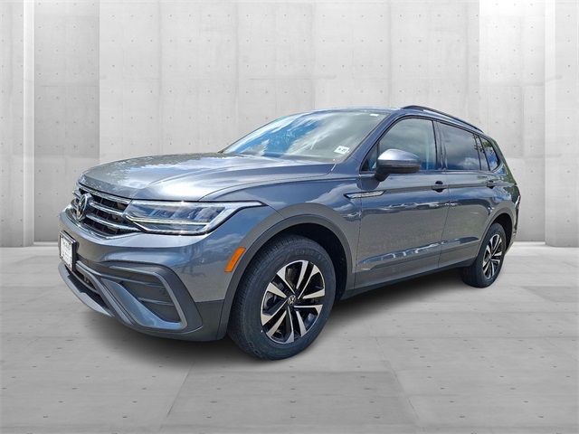 2022 Volkswagen Tiguan S photo 3