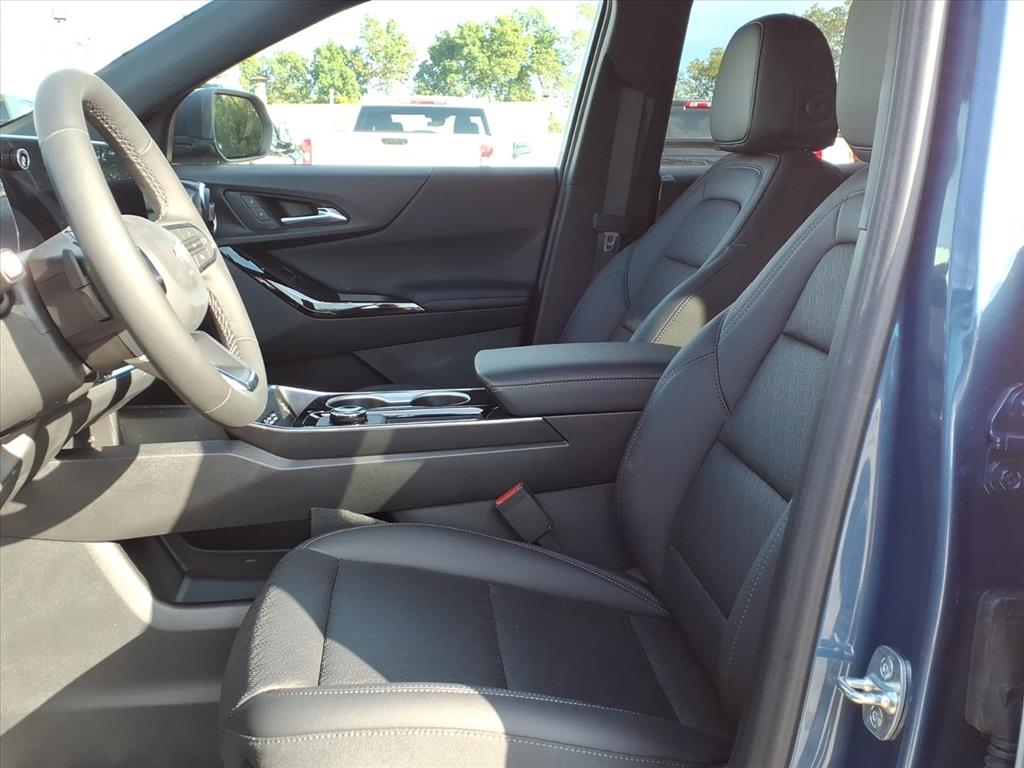 2026 Chevrolet Equinox LT photo 10