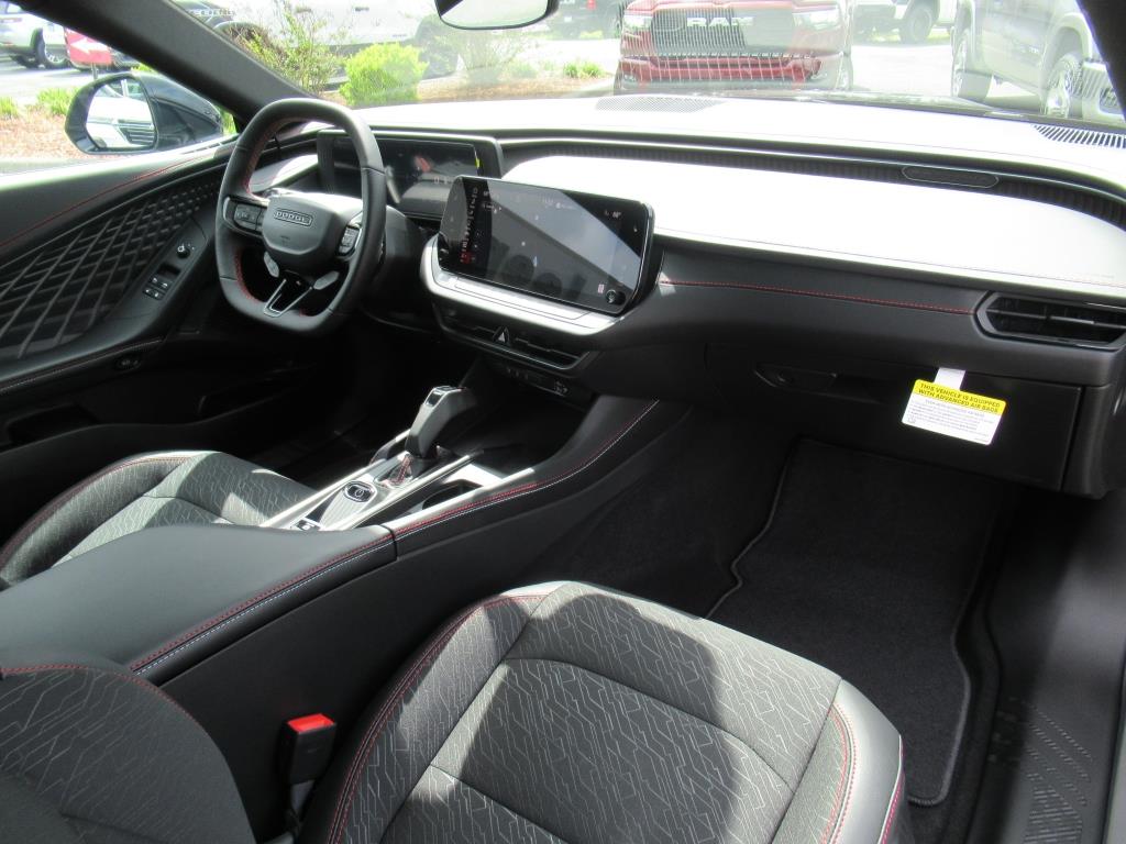 2025 Dodge Charger R/T photo 12