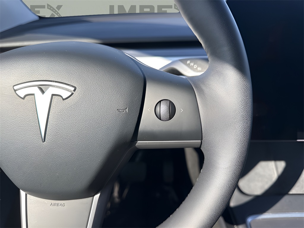 Used 2021 White Tesla Long Range image 16