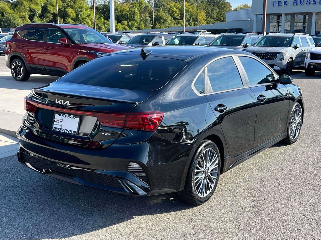 2022 Kia Forte GT-Line photo 24