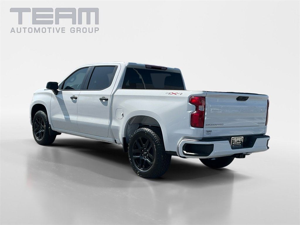 2025 Chevrolet Silverado 1500 Custom photo 5