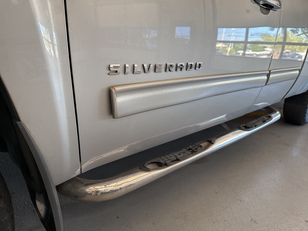 2010 Chevrolet Silverado 1500 LT photo 23