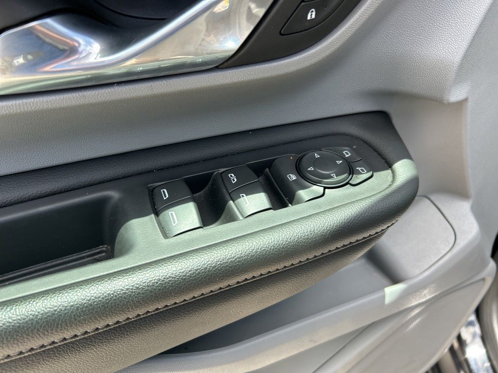 2024 Gmc Terrain SLE photo 12