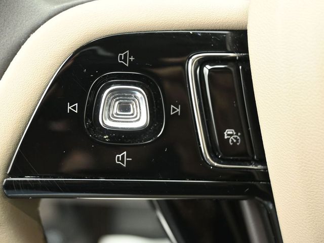 2023 LINCOLN CORSAIR - Image 12