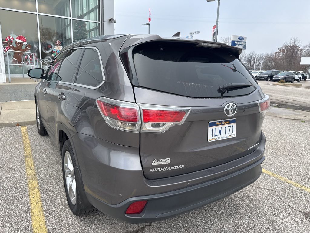 2015 Toyota Highlander Limited photo 4