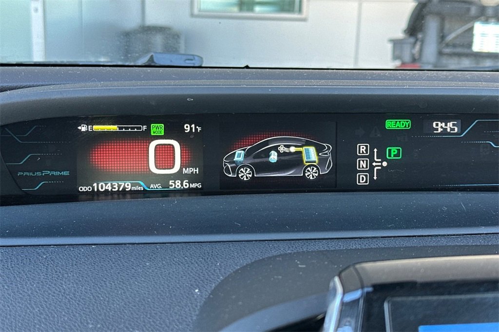 2017 Toyota Prius Prime Advanced photo 27