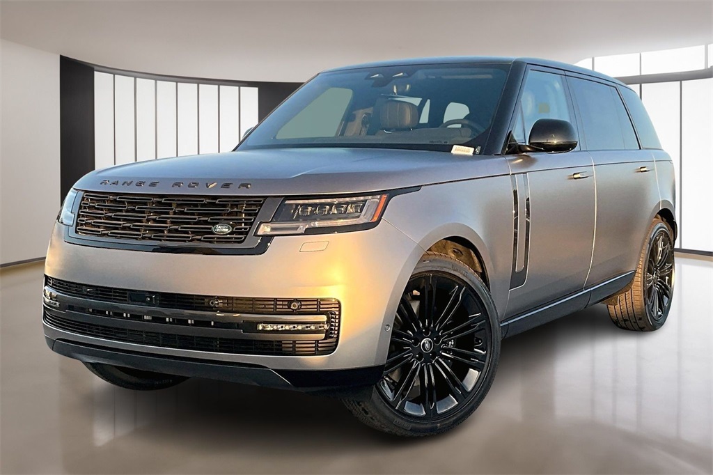 2025 Land Rover Range Rover SE's photo
