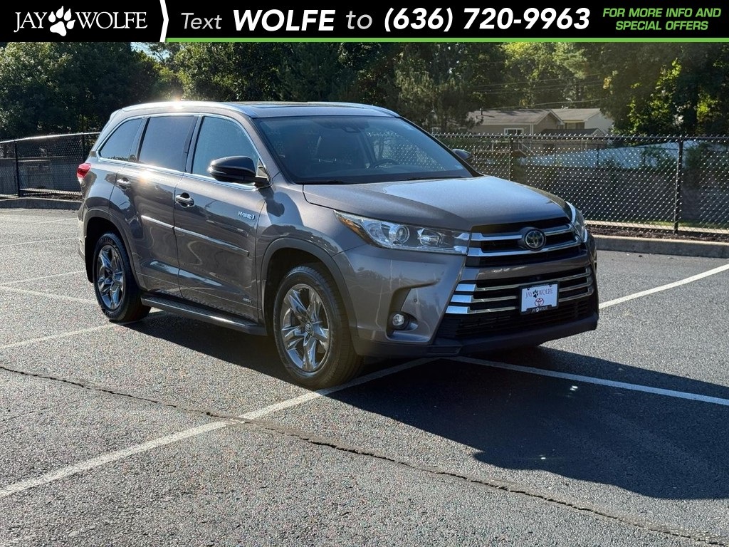 2019 Toyota Highlander L's photo