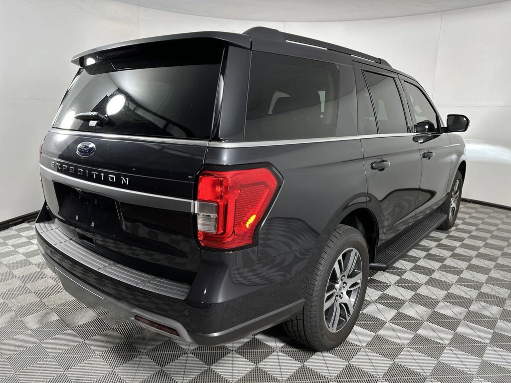 2024 Ford Expedition XLT photo 6