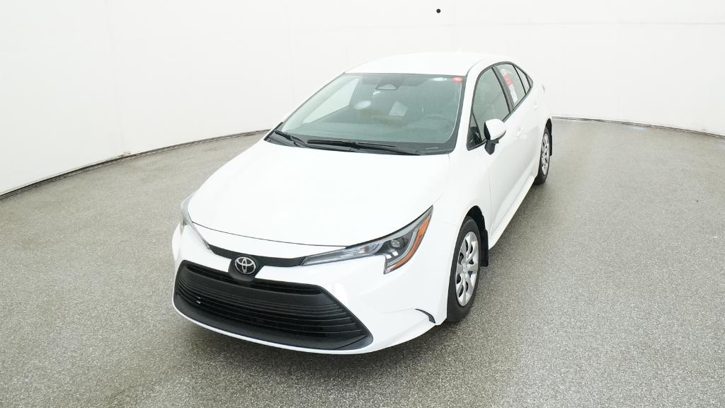 2025 Toyota Corolla LE photo 4