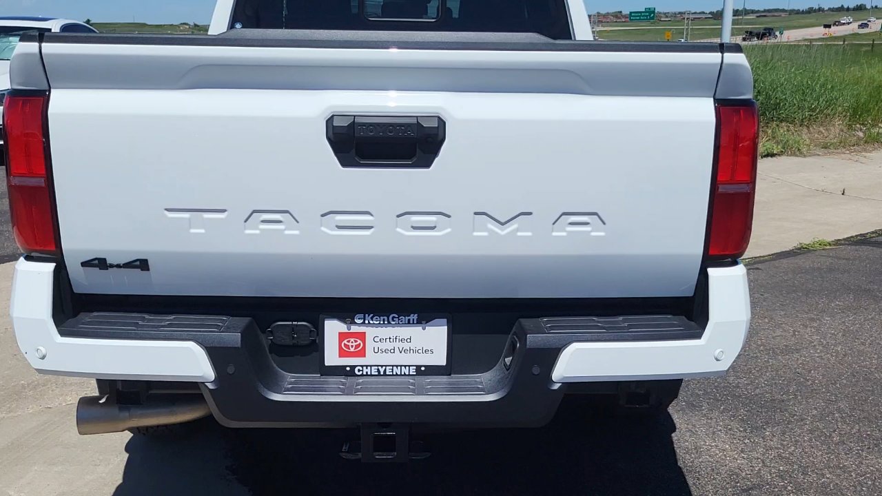 2024 Toyota Tacoma TRD 4x4 photo 20
