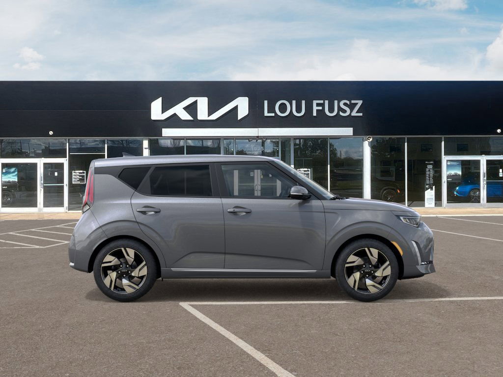 2025 Kia Soul GT-Line photo 3