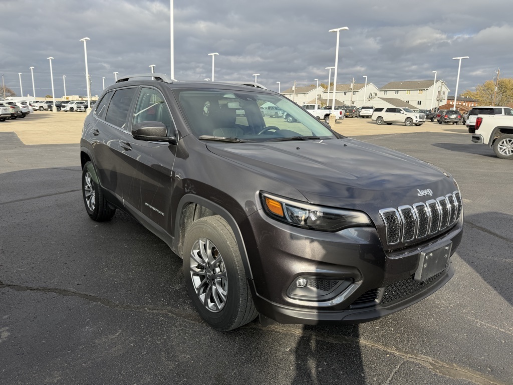 2021 Jeep Cherokee Latitude Lux photo 2