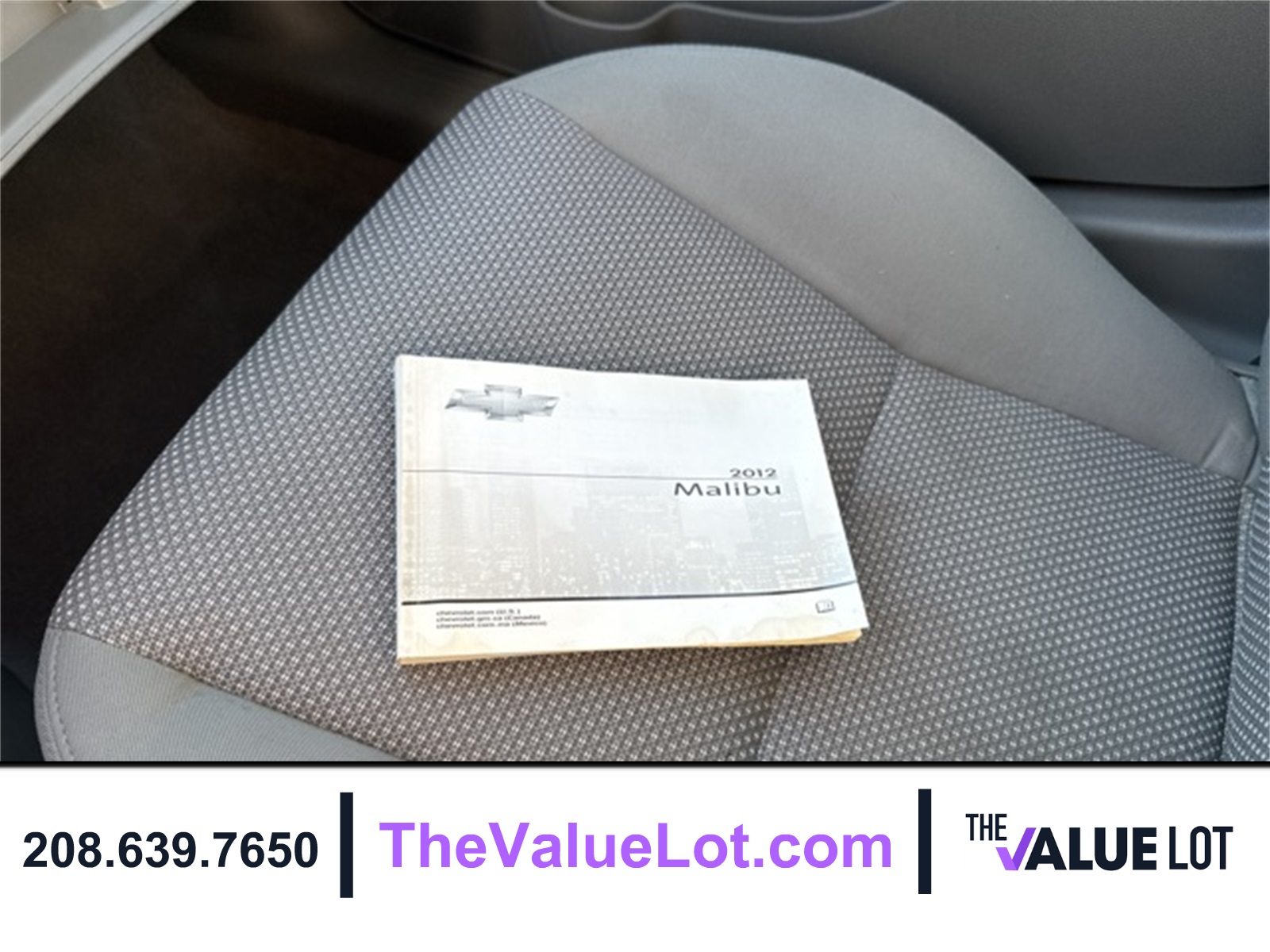 2011 Chevrolet Malibu 1LT photo 24