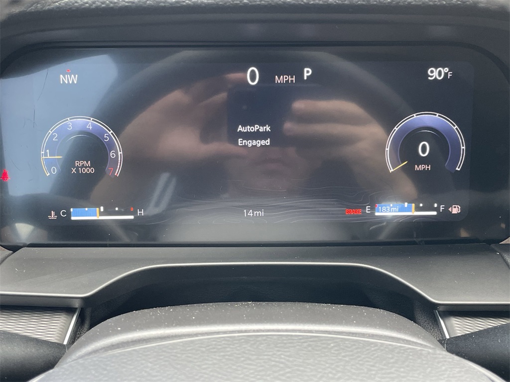 2025 Jeep Grand Cherokee Laredo photo 38