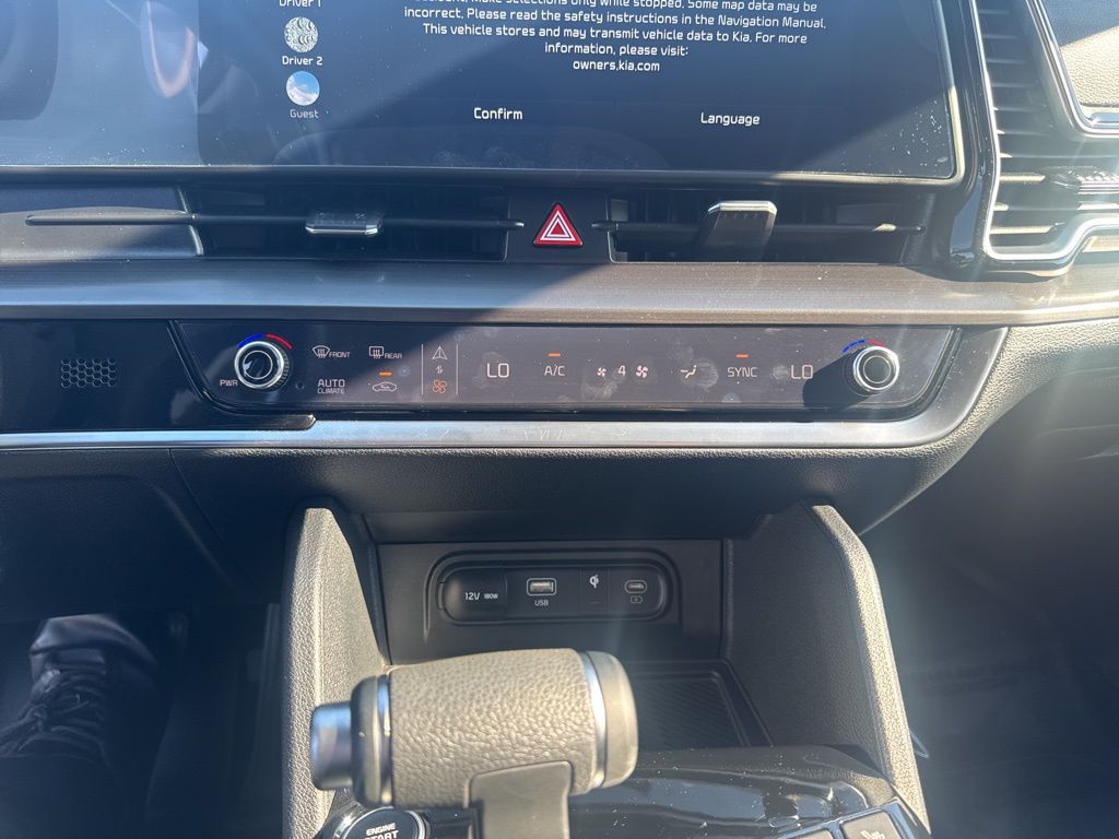 2025 Kia Sportage EX photo 7
