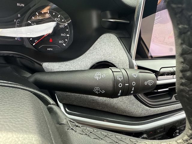 2024 Jeep Compass Latitude photo 23