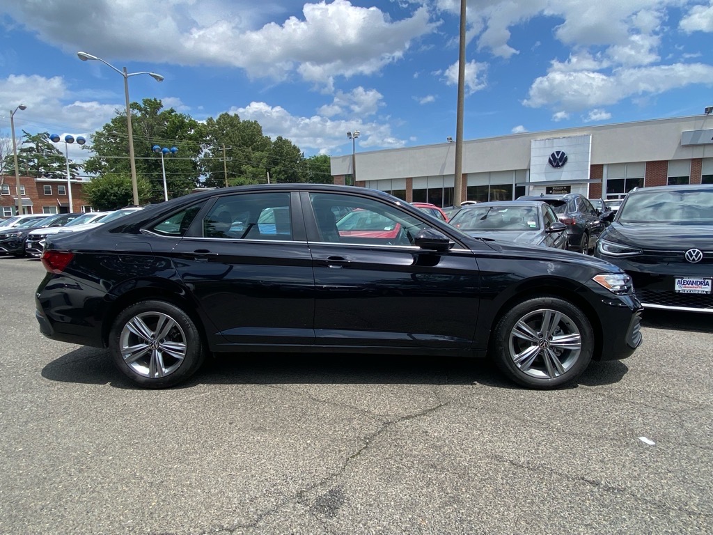 3VW7M7BU5RM077627