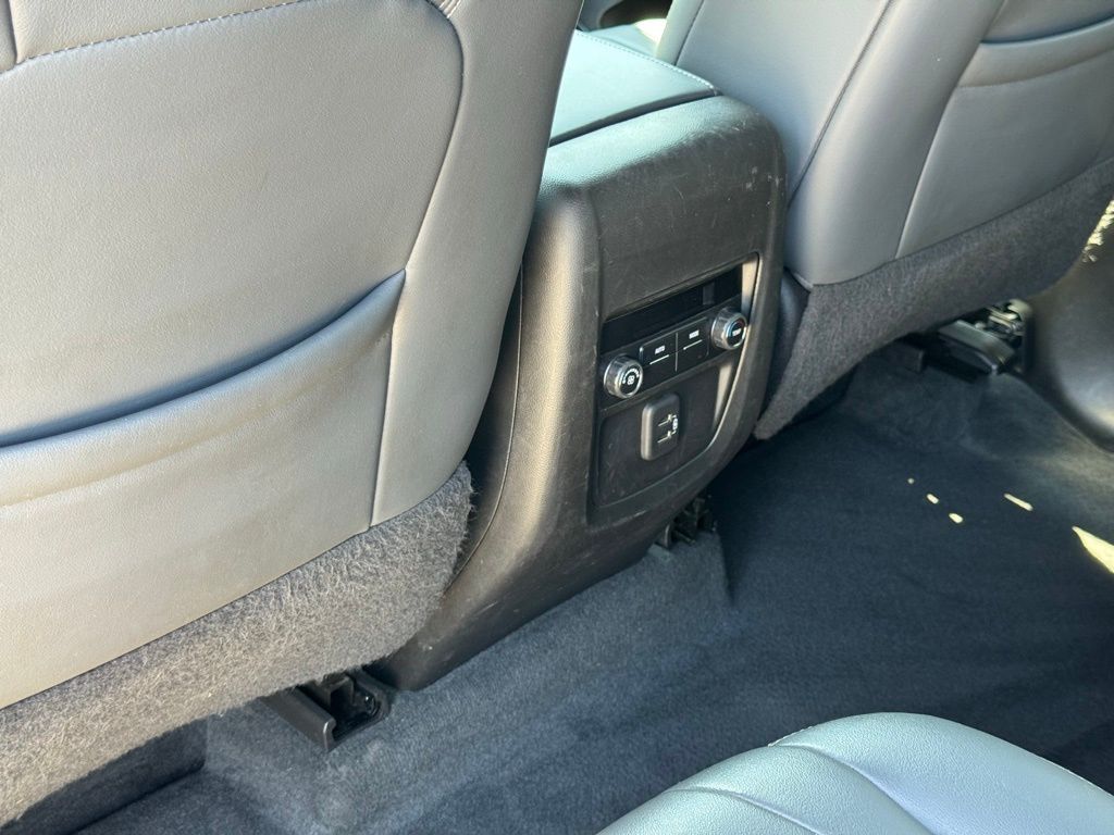 2023 Buick Enclave Essence photo 25