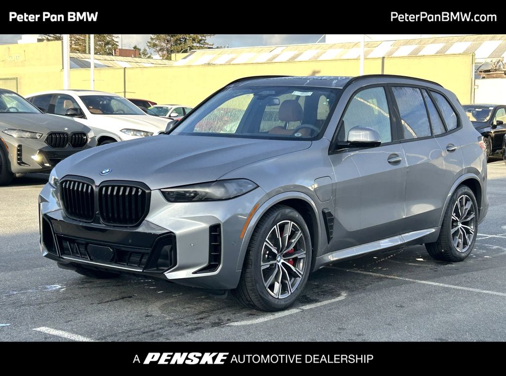 2026 BMW X5 50e's photo