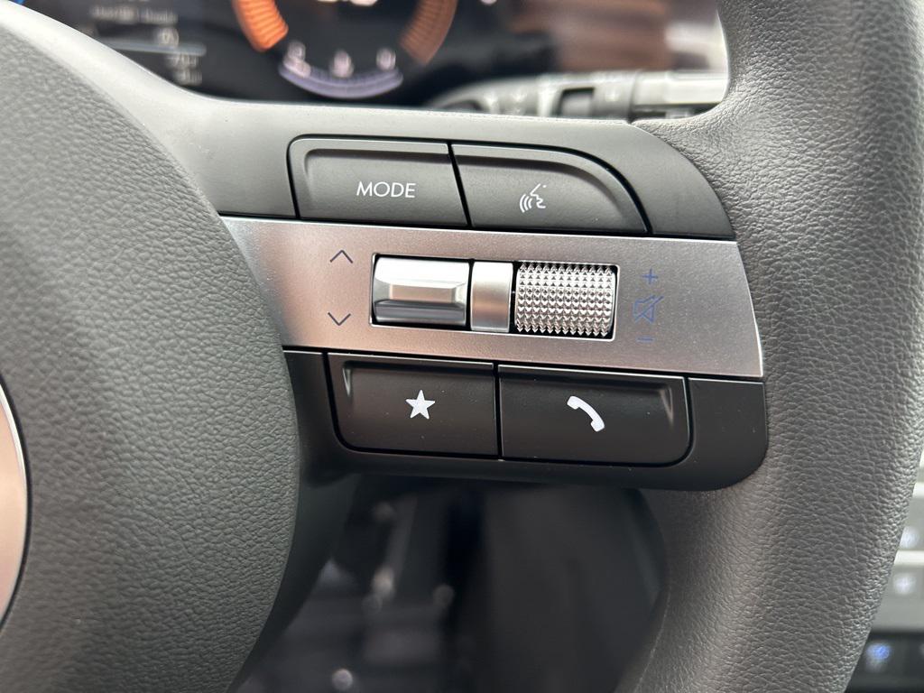 2025 Hyundai Tucson SE photo 15