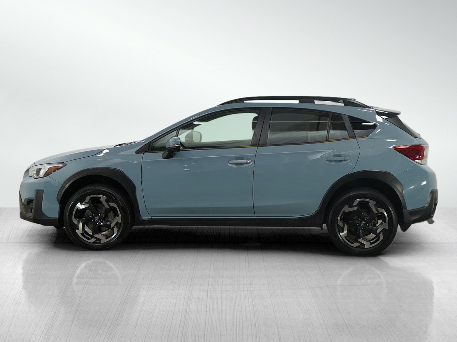 Used 2022 Subaru Crosstrek Limited with VIN JF2GTHMC3NH257849 for sale in Burnsville, Minnesota