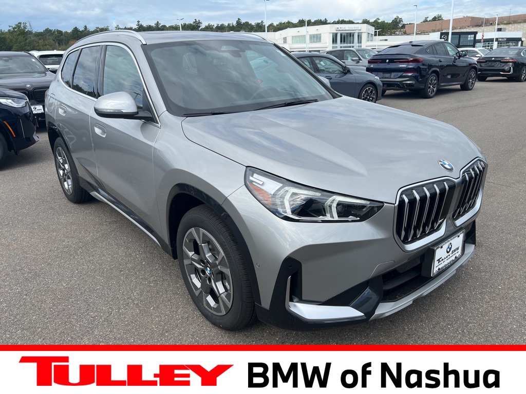 2026 BMW X1 28i's photo