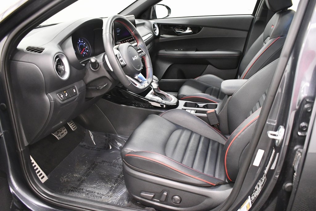2023 Kia Forte GT photo 13
