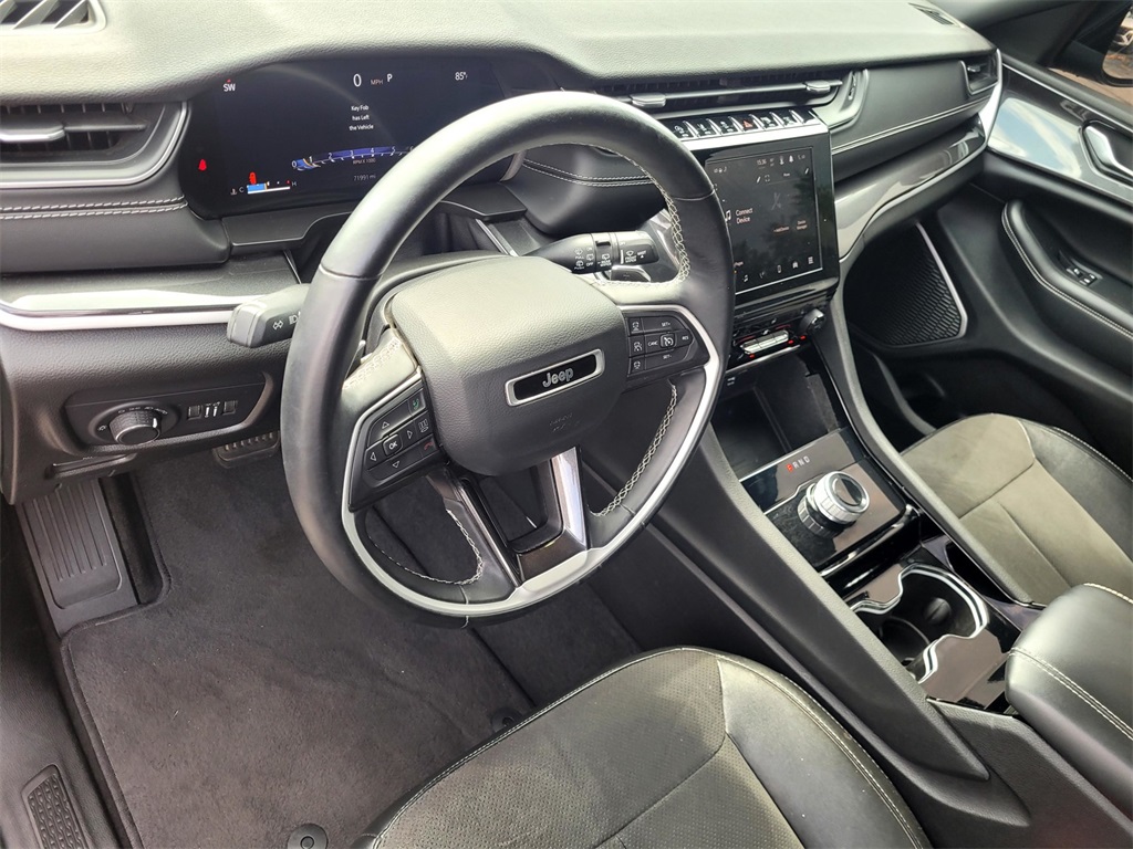 2022 Jeep Grand Cherokee Altitude photo 11