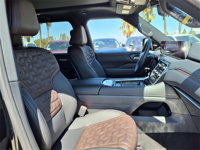 2026 Nissan Armada Platinum photo 4