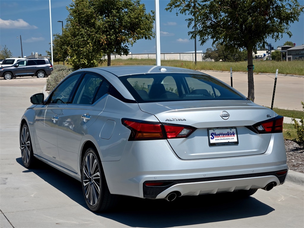 2023 Nissan Altima 2.5 SL photo 5