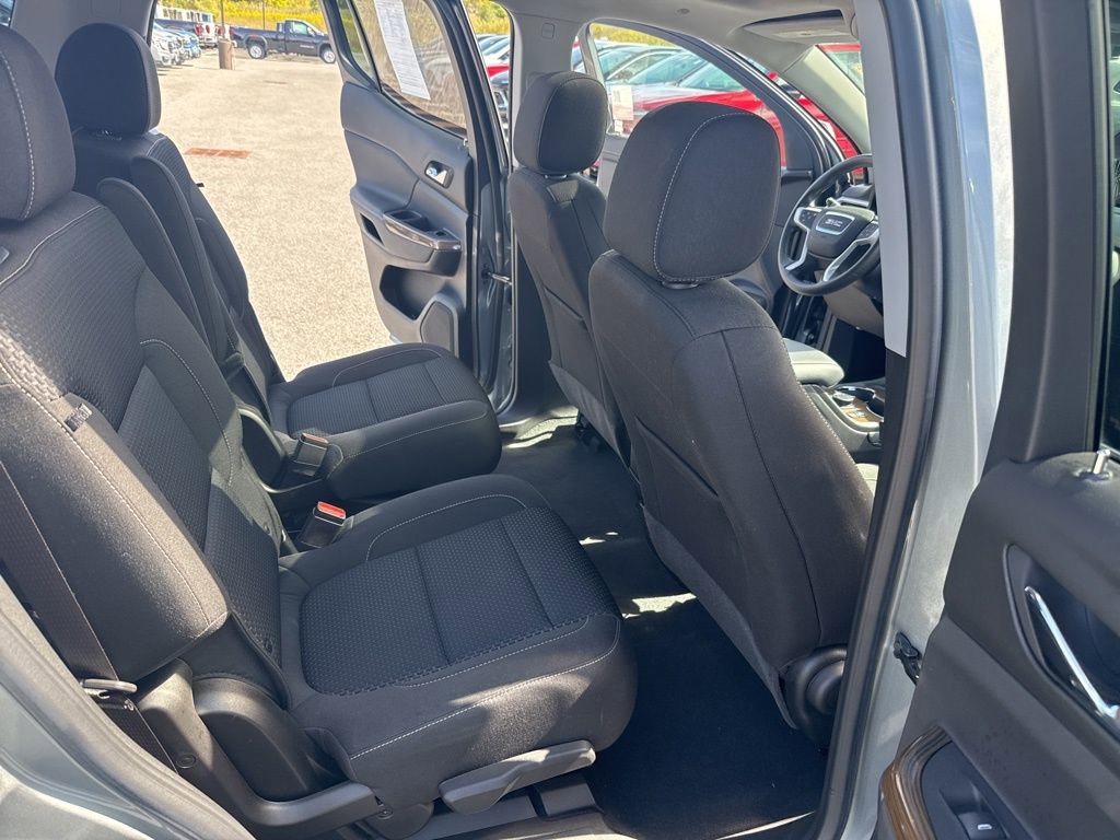 2023 Gmc Acadia SLE photo 12