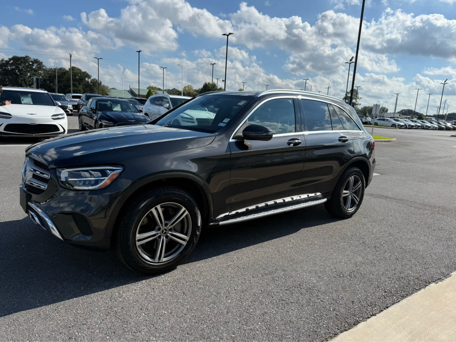 2020 Mercedes Benz GLC 300 4MATIC photo 3