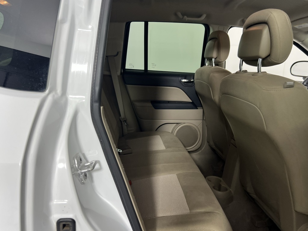 2014 Jeep Compass Sport photo 23