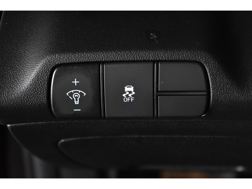 2025 Hyundai Elantra SEL Sport photo 20