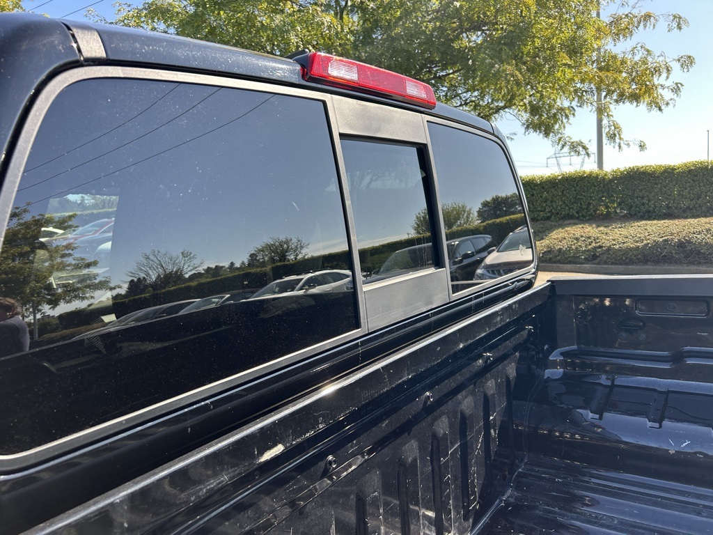 2022 Nissan Frontier PRO-X photo 8