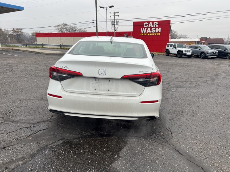 2023 Honda Civic Sport photo 4