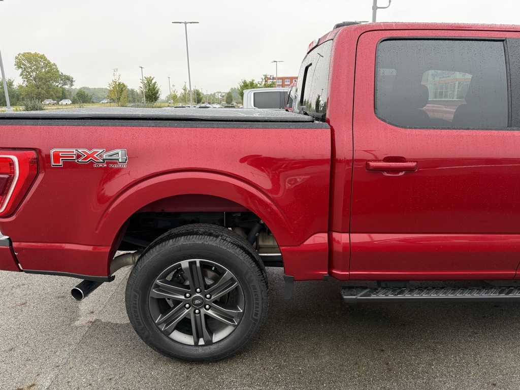 2022 Ford F-150 XLT photo 9